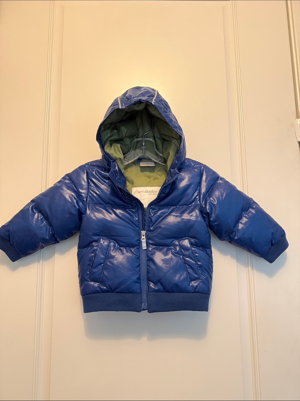Hanna Andersson Shiny Blue Puffer Jacket with Olive Hood Lining size 3 90cm